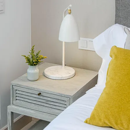 Modern Cabopino *