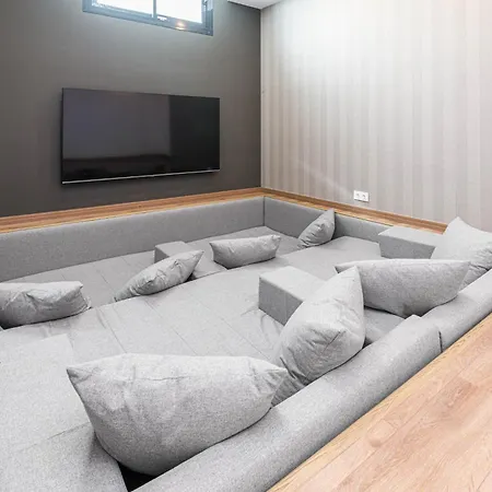 Modern Cabopino