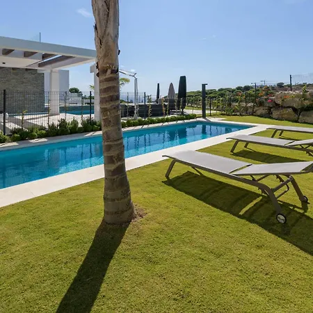 Modern Cabopino *